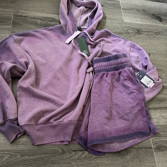 Women’s Combo Set Oversized Hoodie Sweatshirt and Short.    Size S.      Purple - Picture 2 of 14